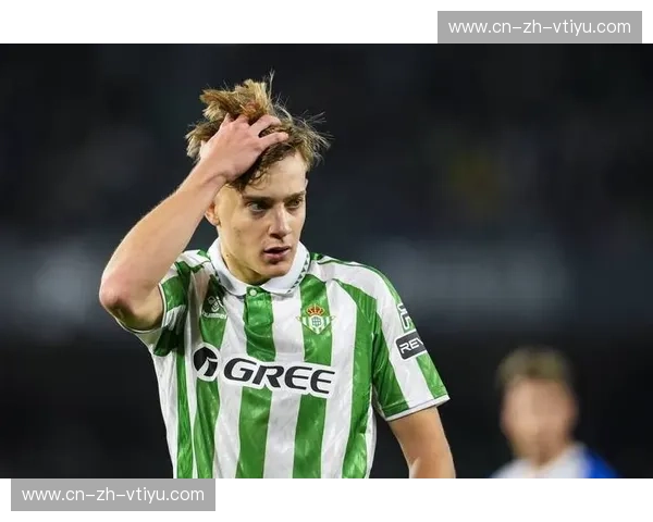 科莫前场逼抢强度适中 赫苏斯罗德里格斯活动范围广